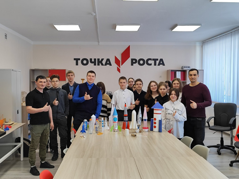 Проектирование космических ракет.